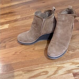 Sofft bootie. So comfortable very flattering.
